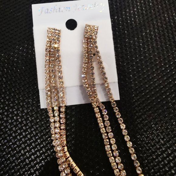 Cubic Zirconia Ribbon Earrings - Picture 2 of 4